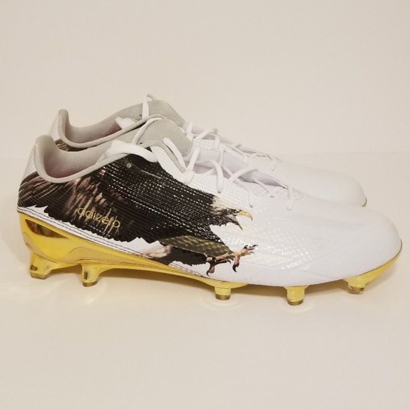 mens low football cleats